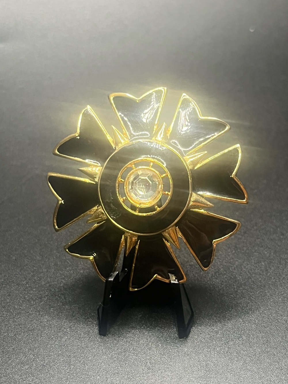 Vintage Black Enamel Flower Brooch Gold Tone Mod Statement Pin